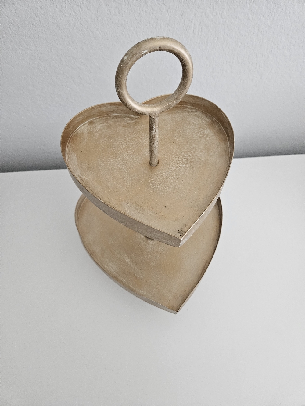 NEW Heart Two Tier Dessert Serving Tray Stand Brushed Gold Rustic Made In India - Picture 6 of 10